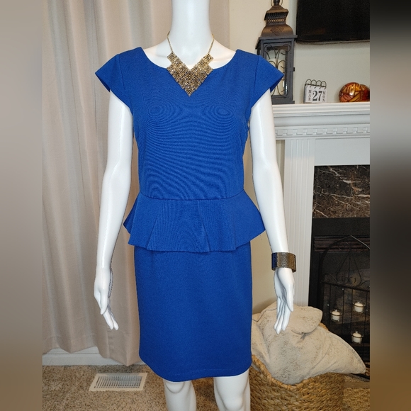 CENTRAL PARK WEST Newport Peplum Short Sleeve Dress in Sky S - Picture 2 of 8